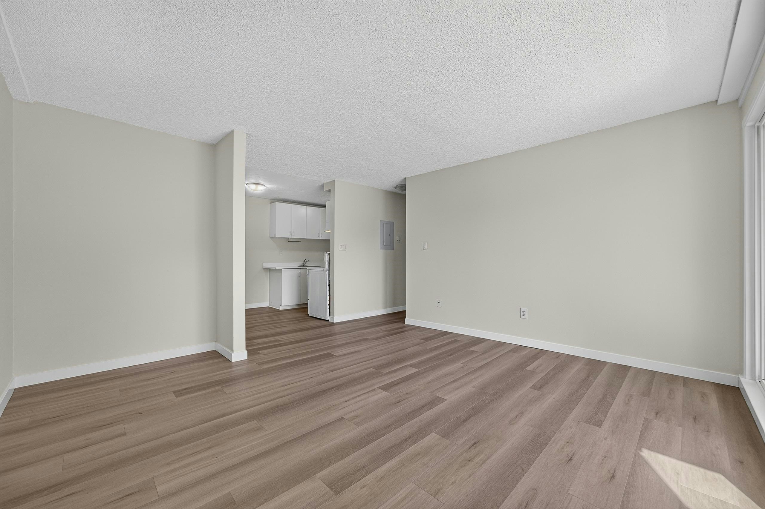203-7220 Lindsay Road - 3