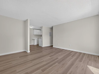 203-7220 Lindsay Road - 3