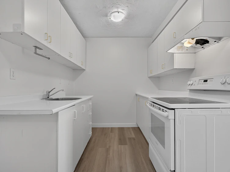 203-7220 Lindsay Road, Richmond, BC, V7C 3M6 - 4