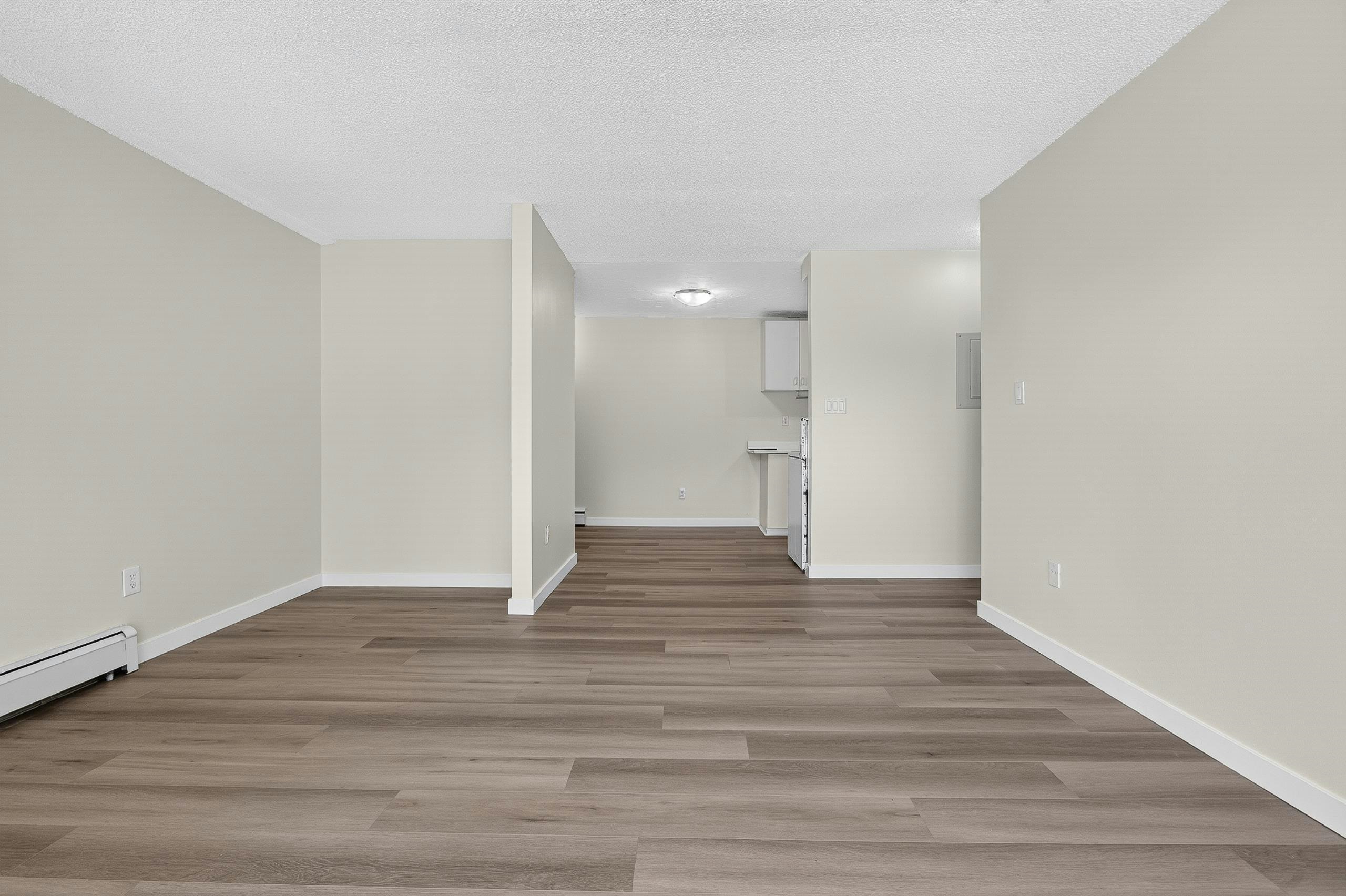 203-7220 Lindsay Road, Richmond, BC, V7C 3M6 - 7