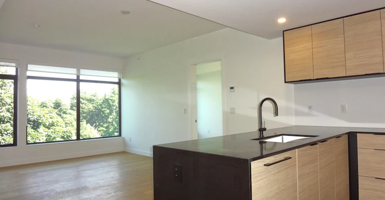 500-6485 Manitoba Street, Vancouver, BC, V5Y 0P7 - 3