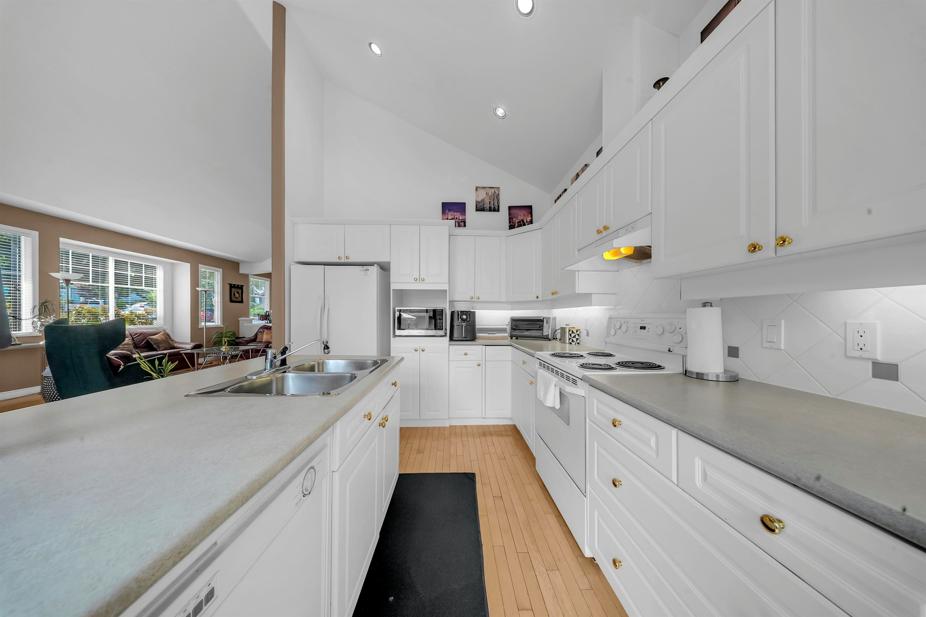 7508 146 Street, Surrey, BC, V3S 8T9 - 10