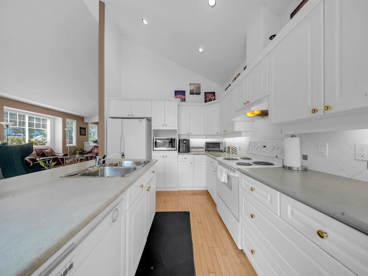 7508 146 Street, Surrey, BC, V3S 8T9 - 10