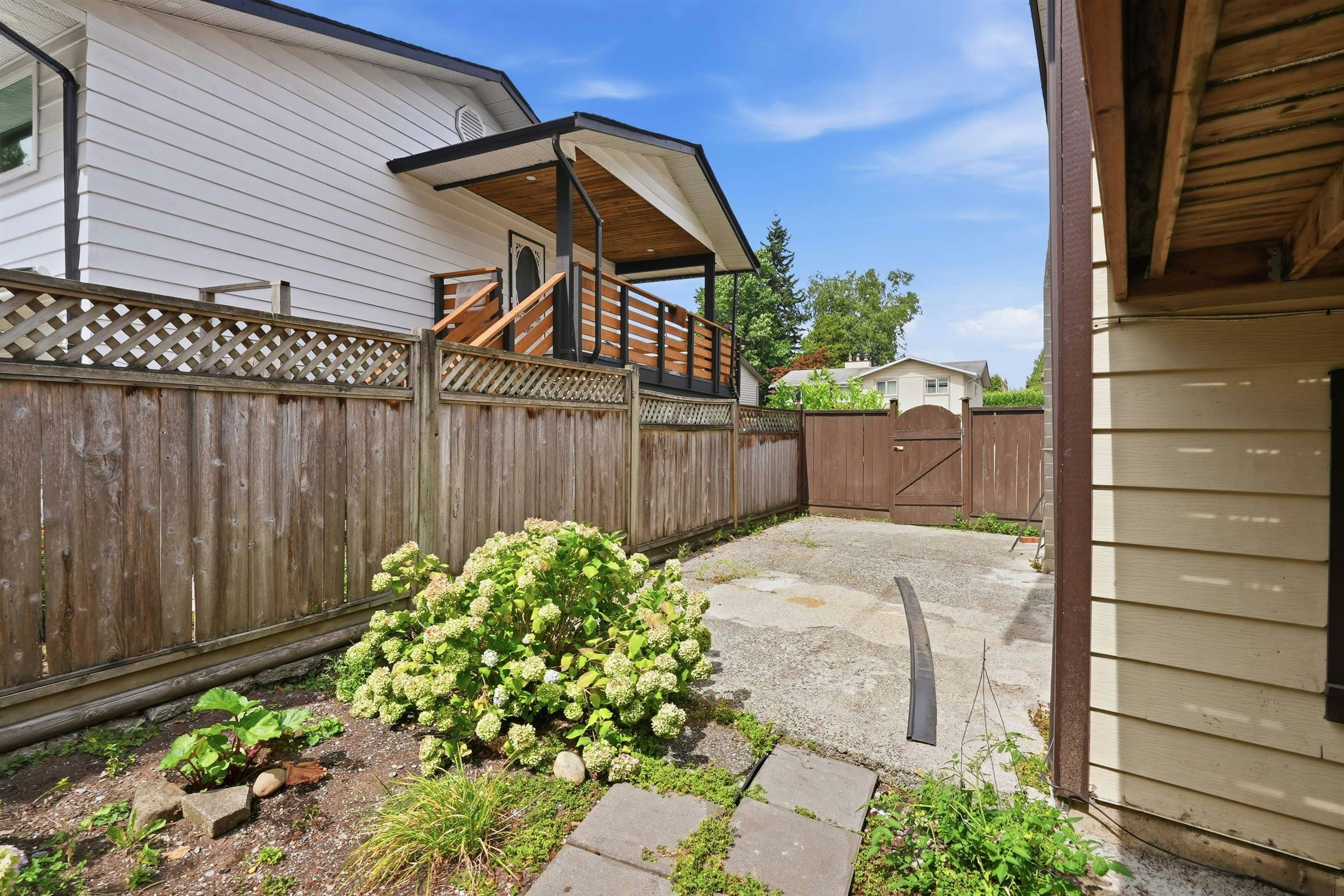 11926 77a Avenue, Delta, BC, V4C 7K1 - 29