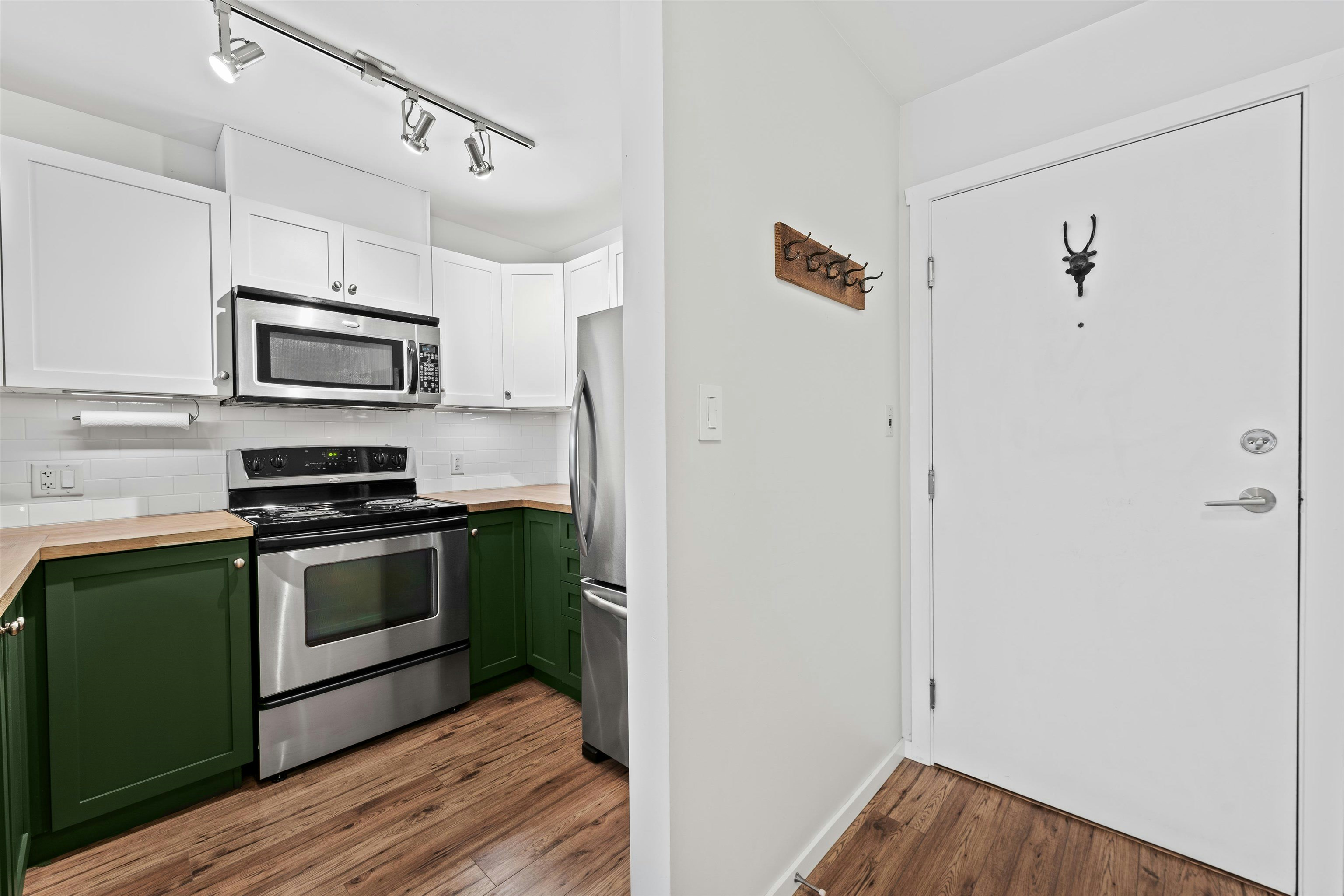 312-315 Knox Street, New Westminster, BC, V3L 0B5 - 16