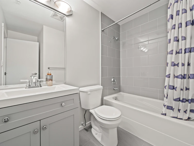 312-315 Knox Street, New Westminster, BC, V3L 0B5 - 21