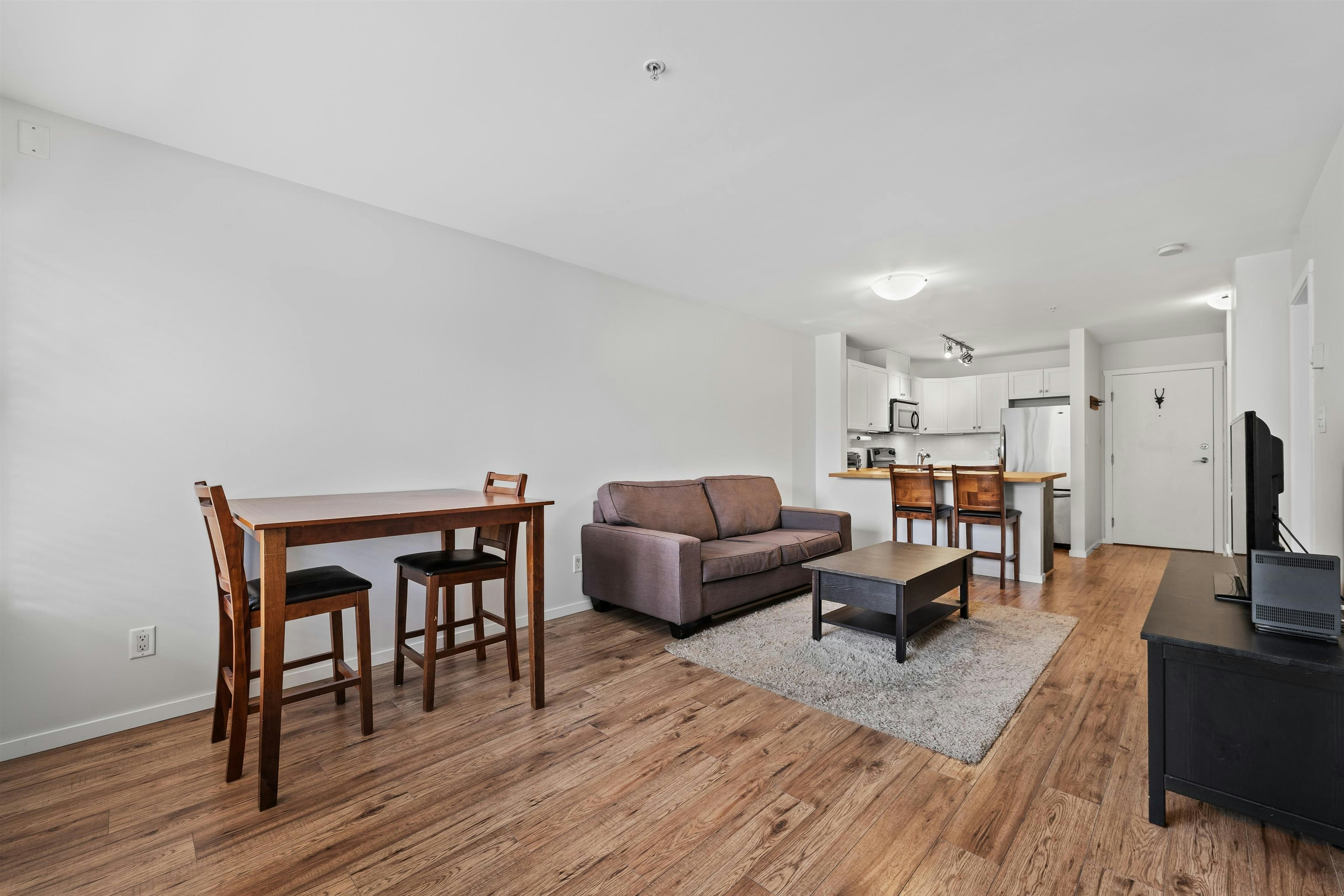 312-315 Knox Street, New Westminster, BC, V3L 0B5