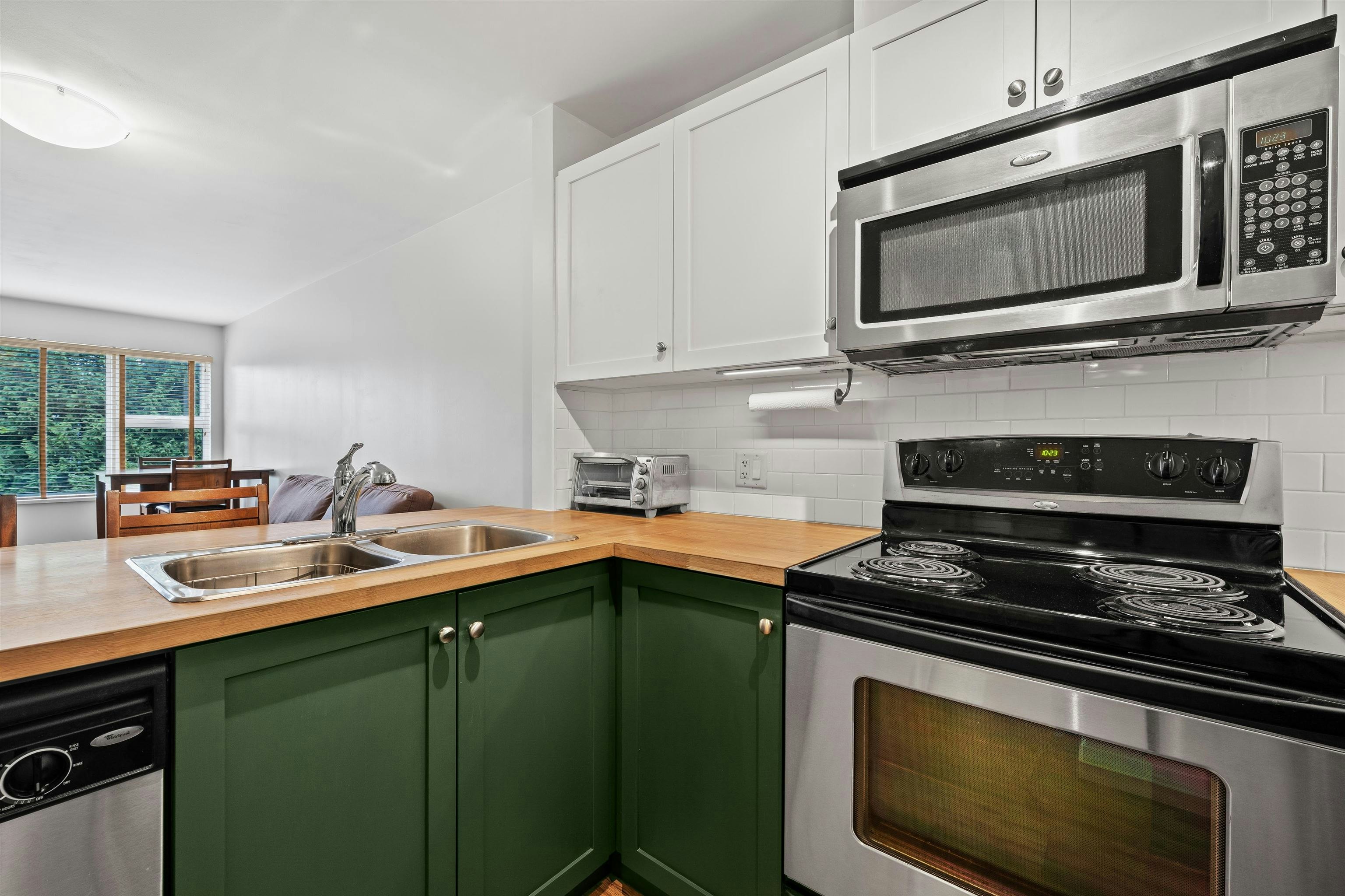 312-315 Knox Street, New Westminster, BC, V3L 0B5 - 9