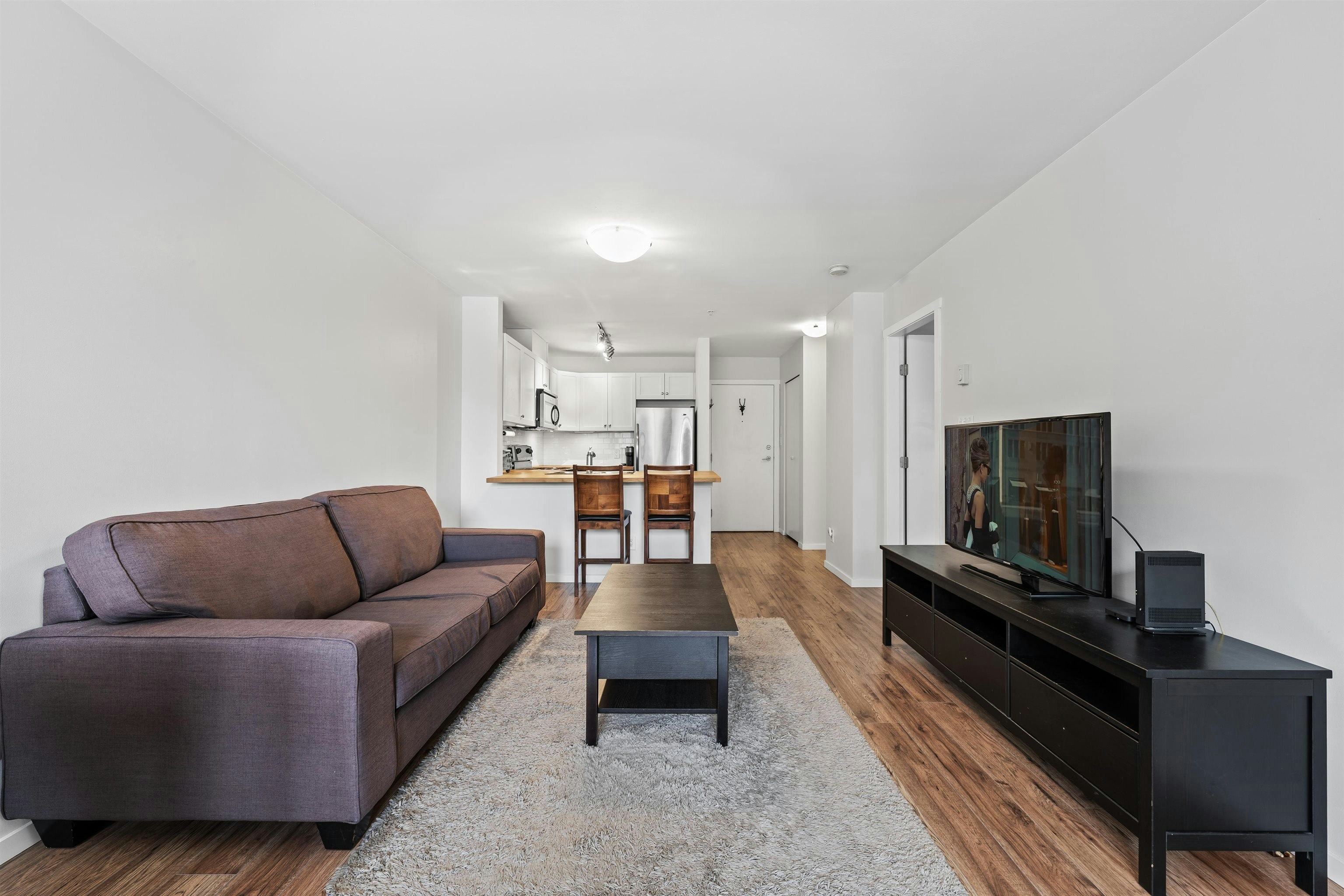 312-315 Knox Street, New Westminster, BC, V3L 0B5 - 2