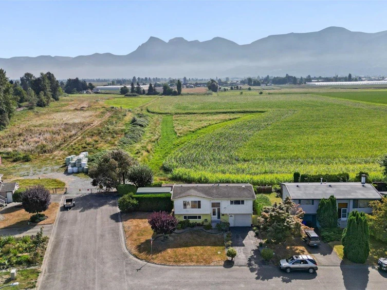46702 Arbutus Avenue, Chilliwack, BC, V2P 6P4 - 33