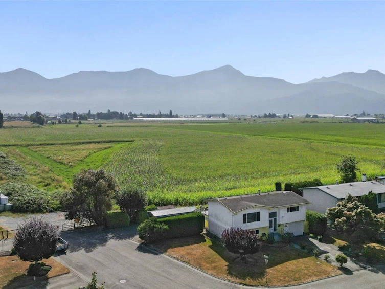 46702 Arbutus Avenue, Chilliwack, BC, V2P 6P4 - 34