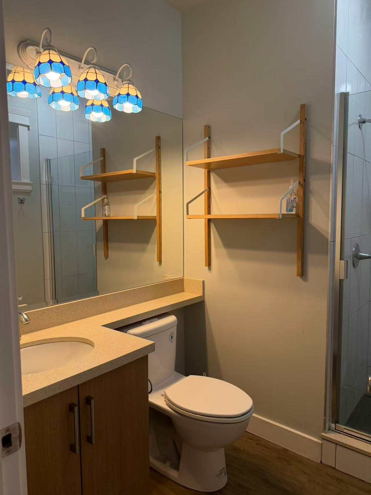 ensuite-5335 Irving Street Street, Burnaby, BC, V5H 1V1 - 6