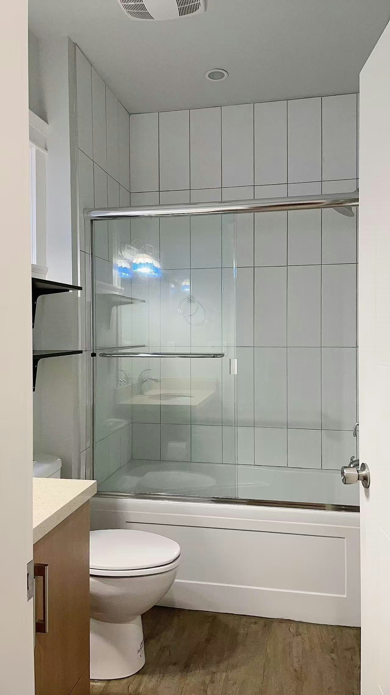 ensuite-5335 Irving Street Street, Burnaby, BC, V5H 1V1 - 4