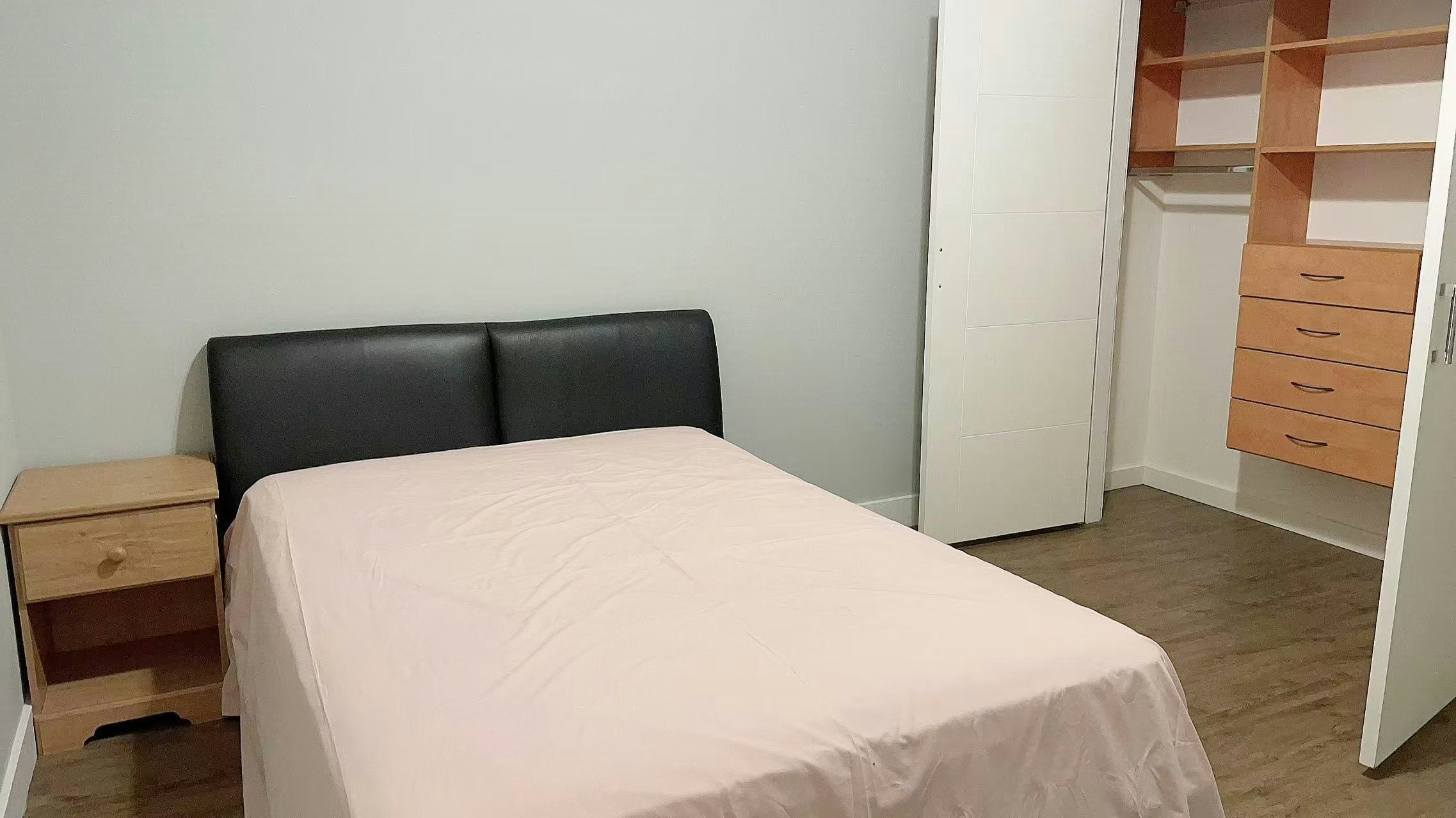 ensuite-5335 Irving Street Street, Burnaby, BC, V5H 1V1 - 3