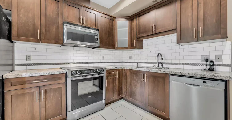 15933 86a Ave, Surrey, BC, V4N 5P7 - 5