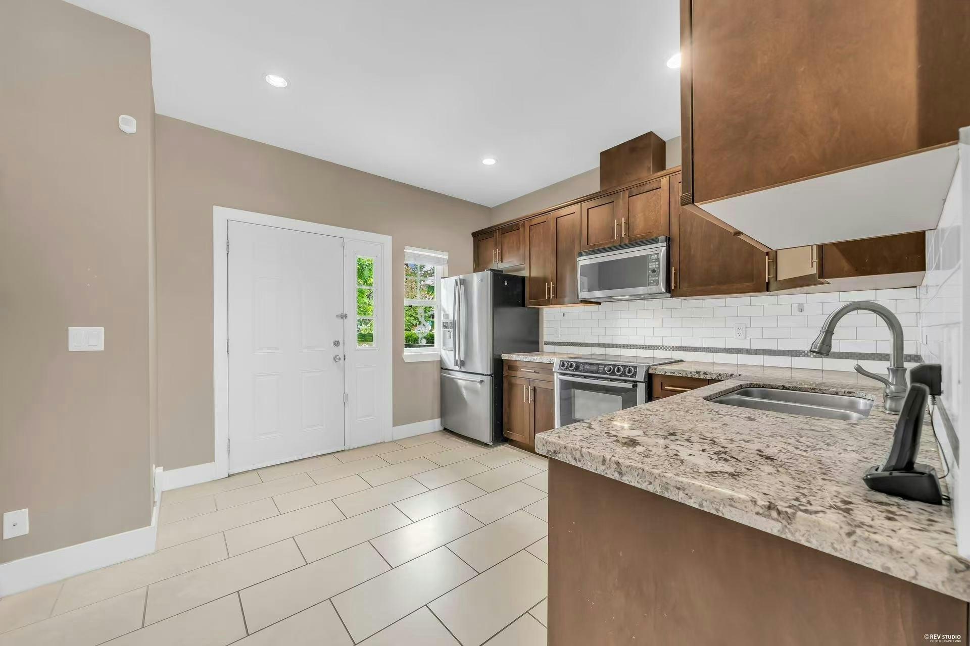 15933 86a Ave, Surrey, BC, V4N 5P7 - 7