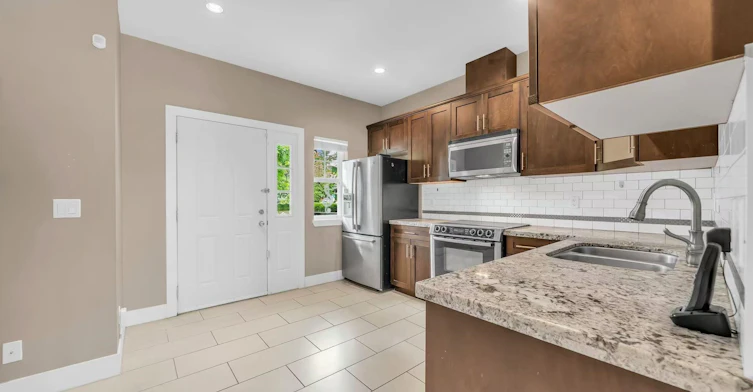 15933 86a Ave, Surrey, BC, V4N 5P7 - 7