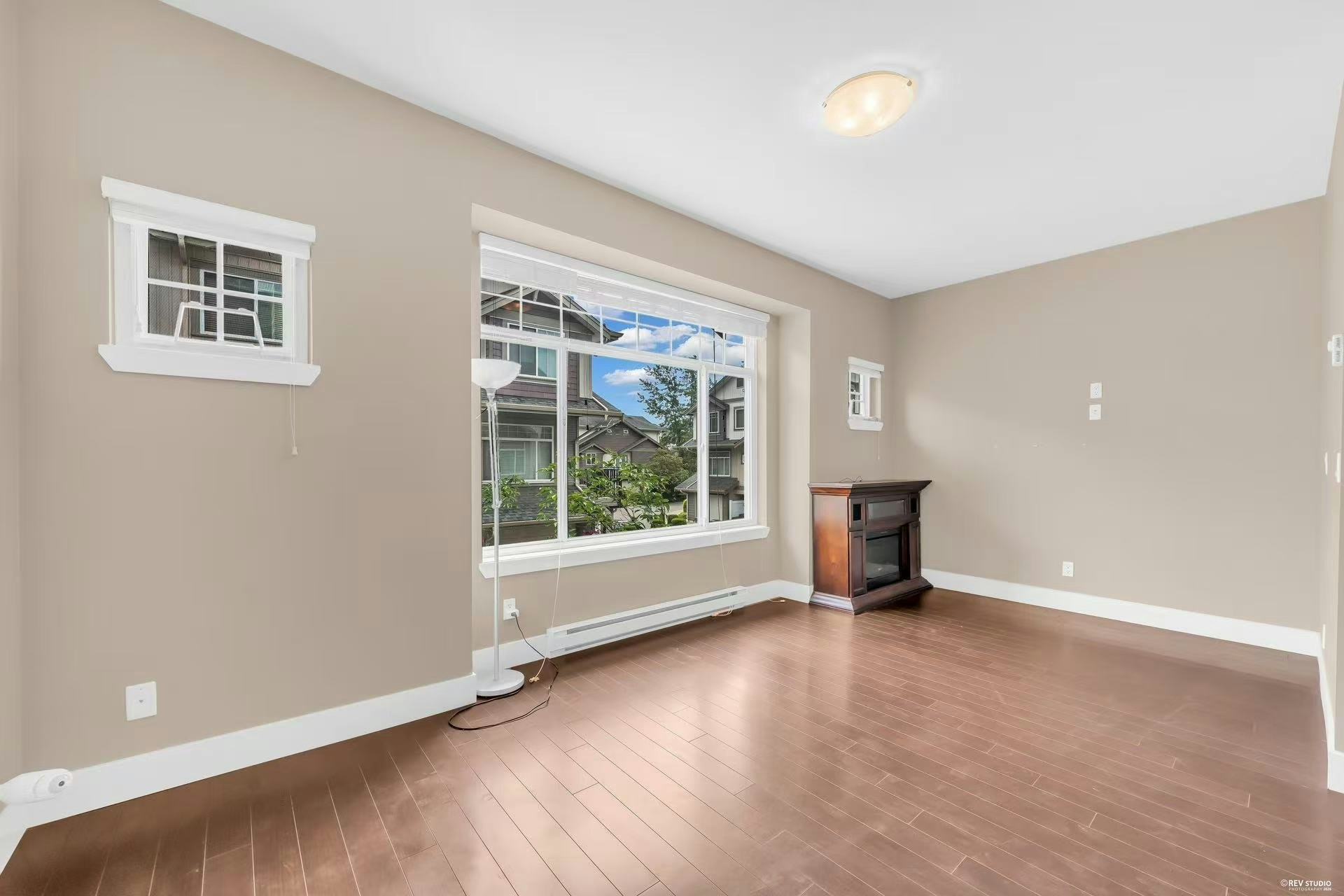 15933 86a Ave, Surrey, BC, V4N 5P7 - 2