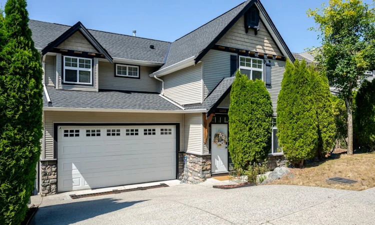 3379 Goldstream Drive