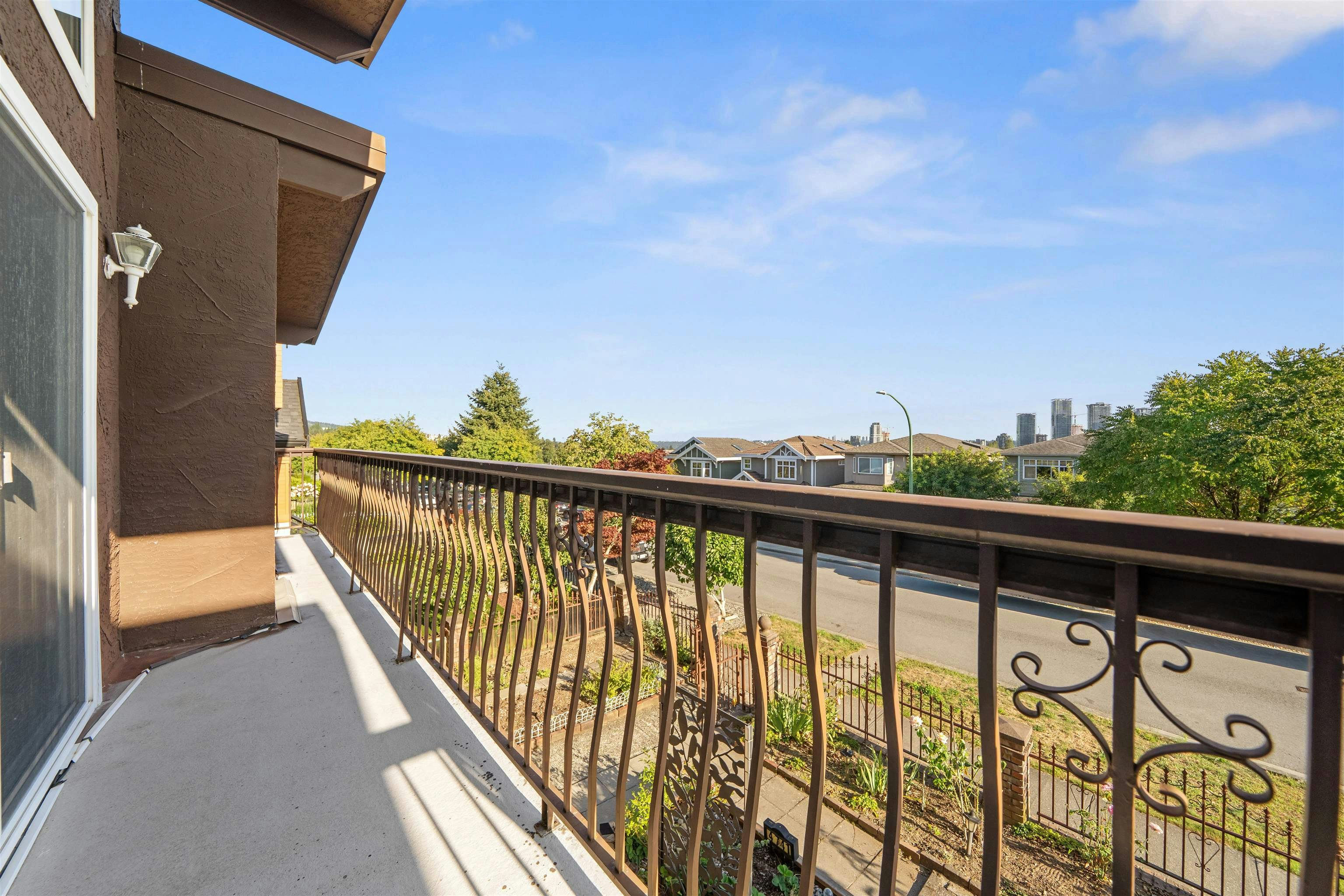 4741 Union Street, Burnaby, BC, V5C 2Y5 - 8
