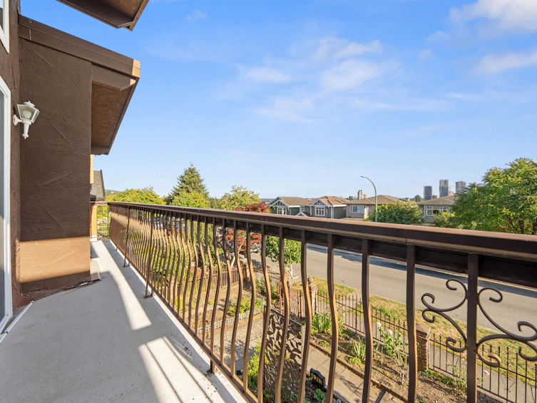 4741 Union Street, Burnaby, BC, V5C 2Y5 - 8