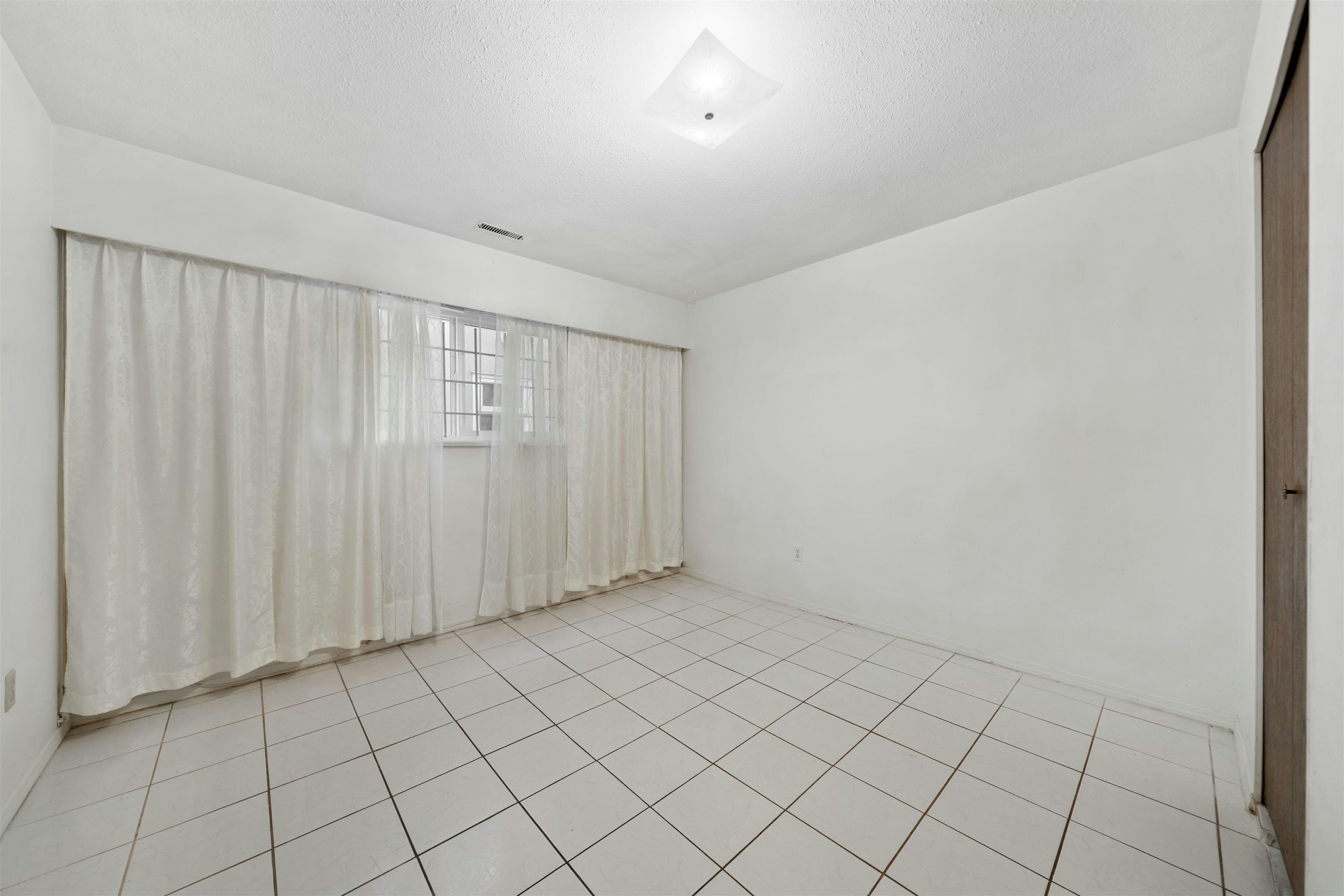 4741 Union Street, Burnaby, BC, V5C 2Y5 - 29