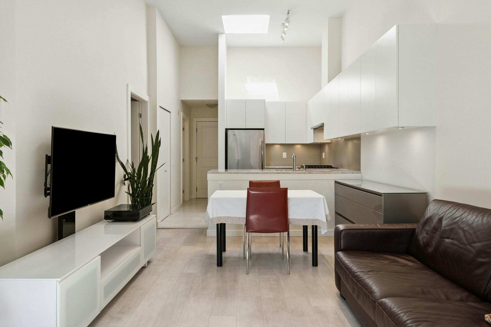 411-2181 W 10th Avenue - 4