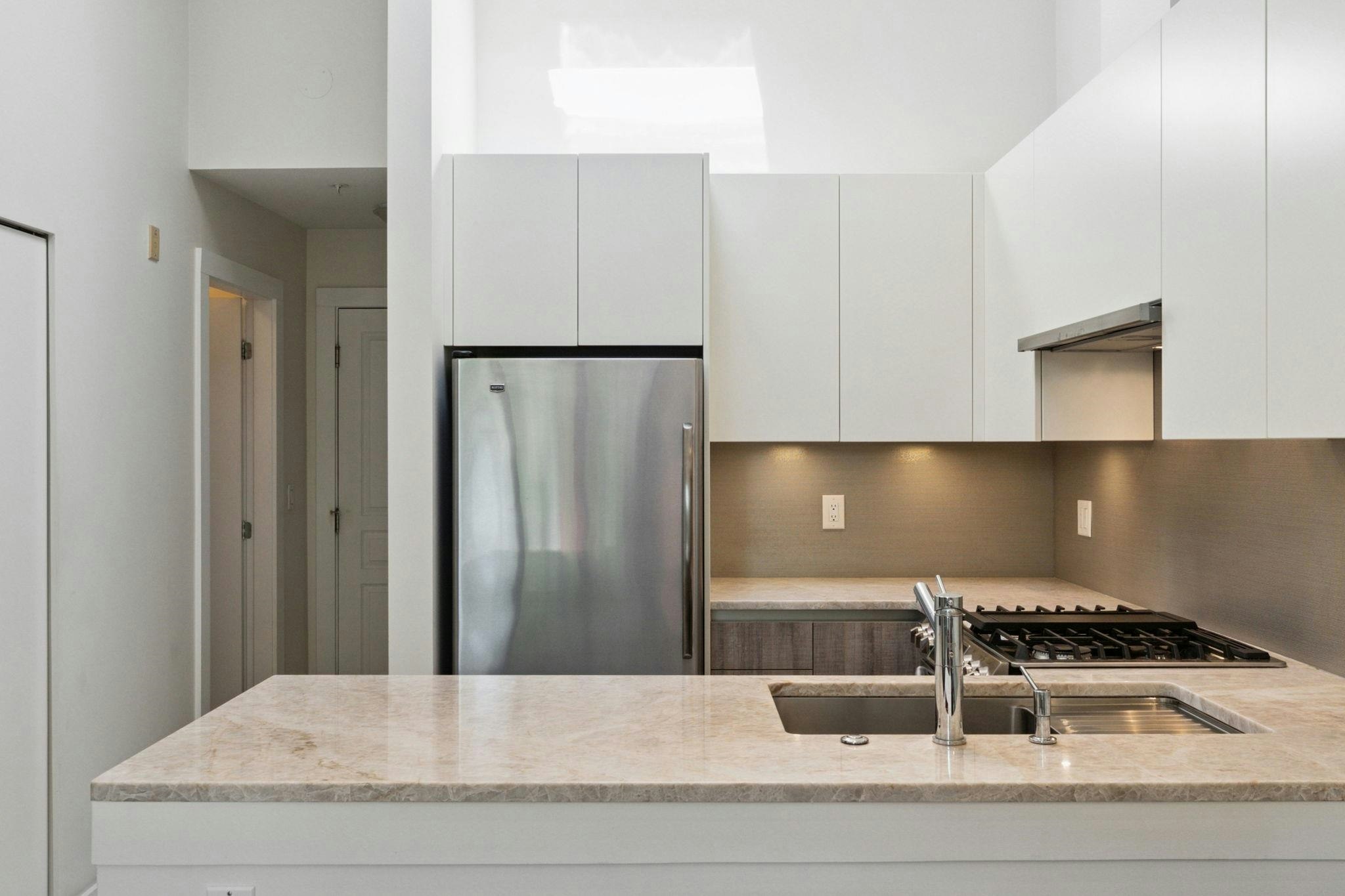 411-2181 W 10th Avenue - 5