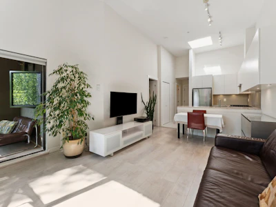 411-2181 W 10th Avenue - 3