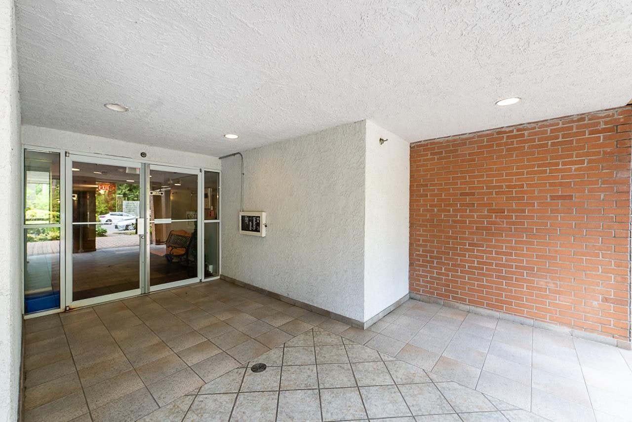 206-1154 Westwood Street - 3