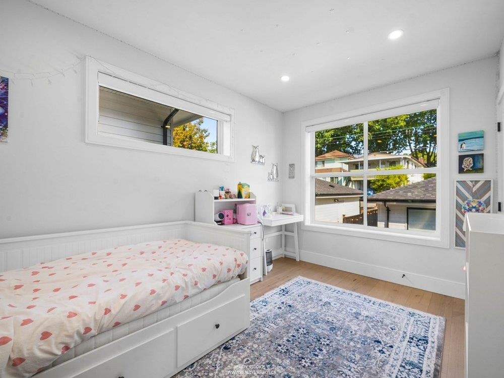 3535 E Georgia Street, Vancouver, BC, V5K 2L9 - 22