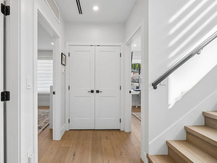 3535 E Georgia Street, Vancouver, BC, V5K 2L9 - 25