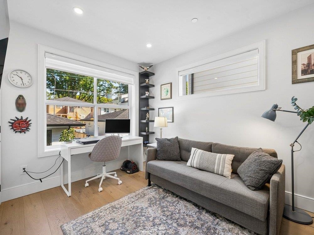 3535 E Georgia Street, Vancouver, BC, V5K 2L9 - 20