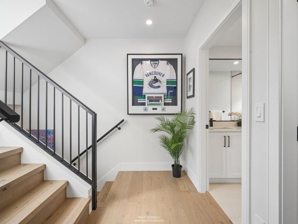 3535 E Georgia Street, Vancouver, BC, V5K 2L9 - 14