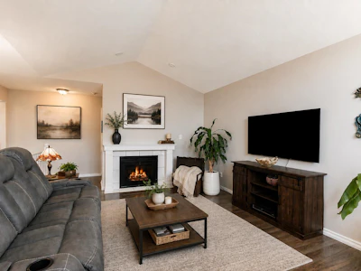 8117 Crosby Street - 3