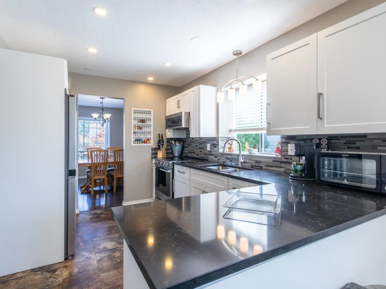 8117 Crosby Street, Mission, BC, V2V 6L6 - 6