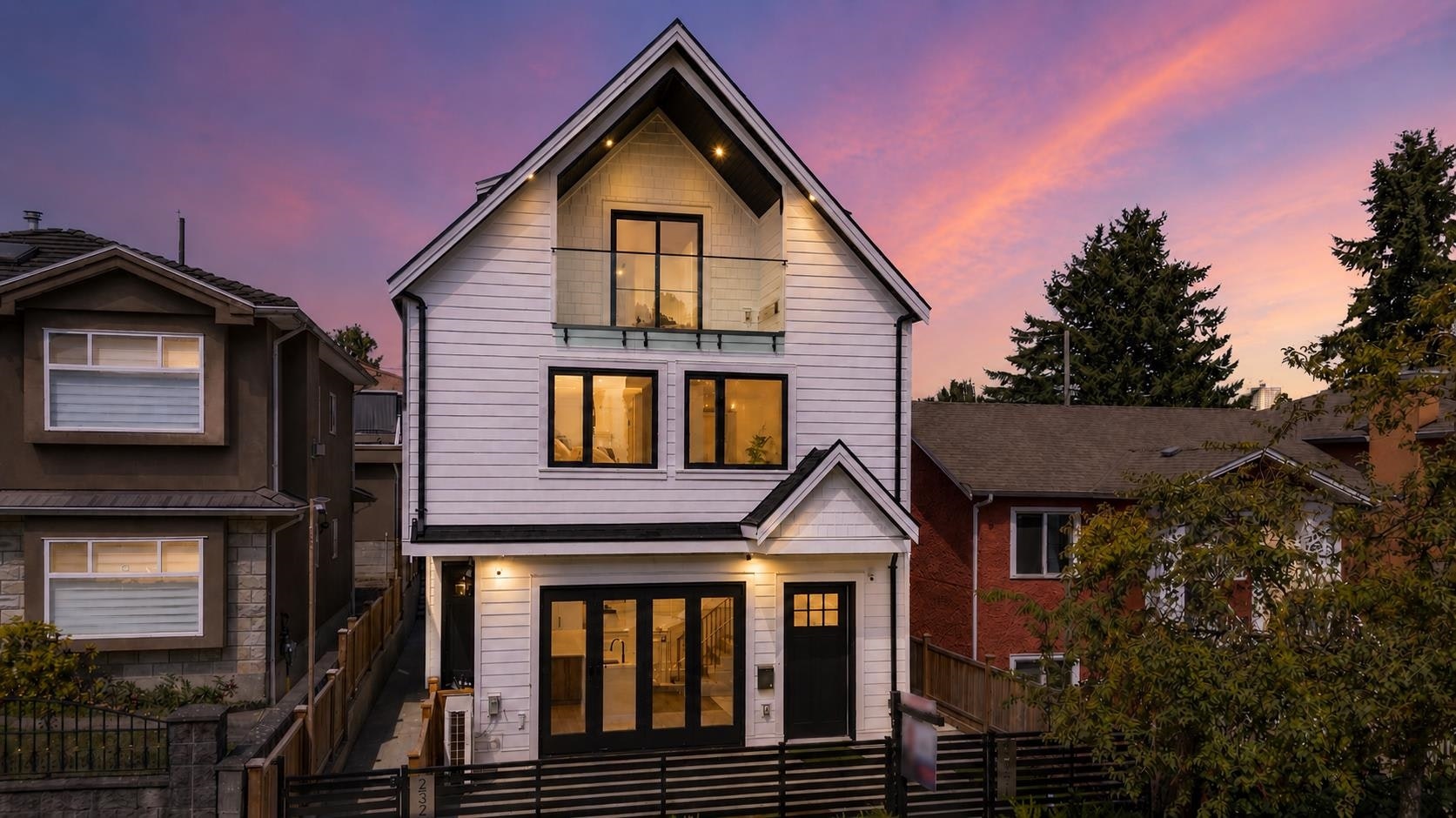 1-3271 E Georgia Street, Vancouver, BC, V5K 2L2