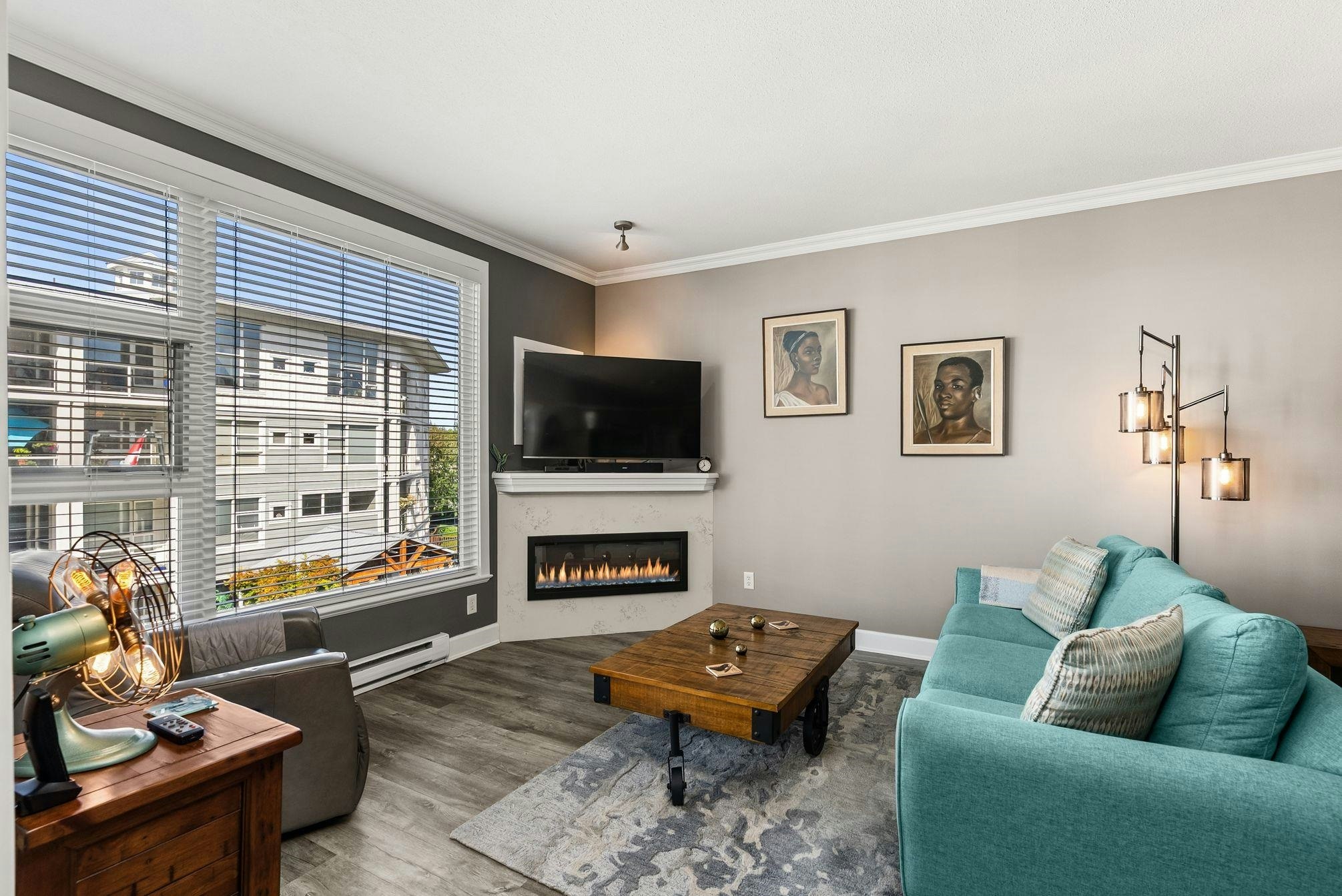 315-4600 Westwater Drive - 5