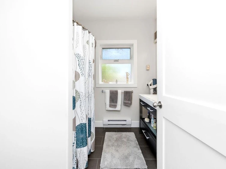 1-5778 Marine Way, Sechelt, BC, V7Z 0L8 - 12