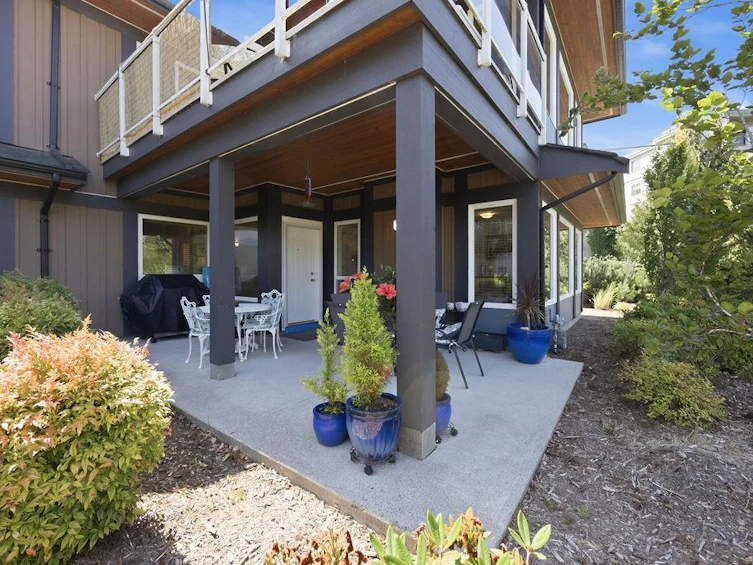 1-5778 Marine Way, Sechelt, BC, V7Z 0L8