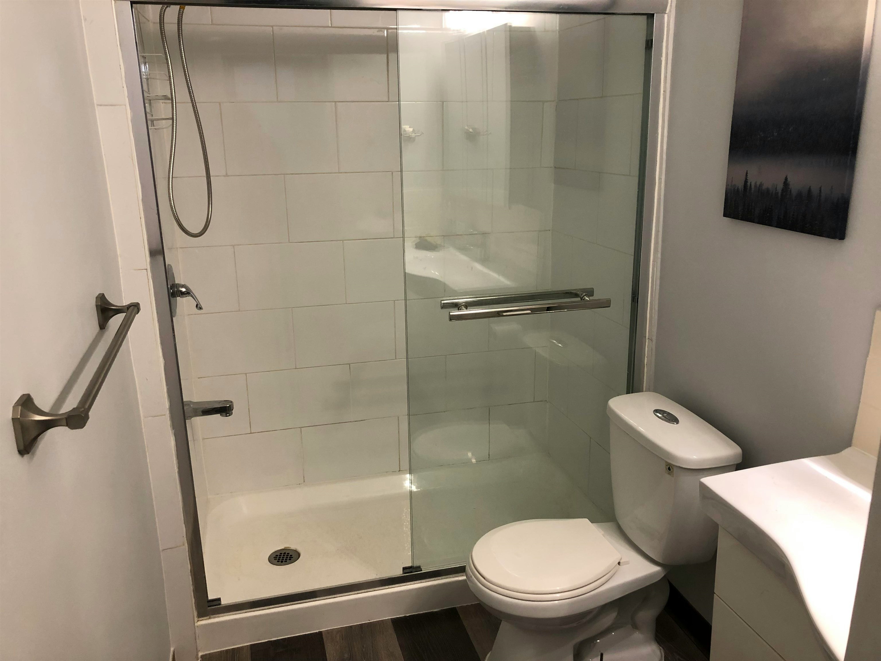 1000 East 21st Avenue, Vancouver, BC, V5V 1S8 - 10