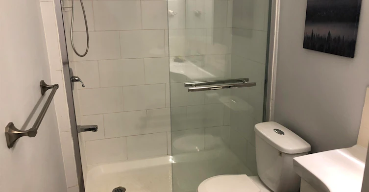 1000 East 21st Avenue, Vancouver, BC, V5V 1S8 - 10