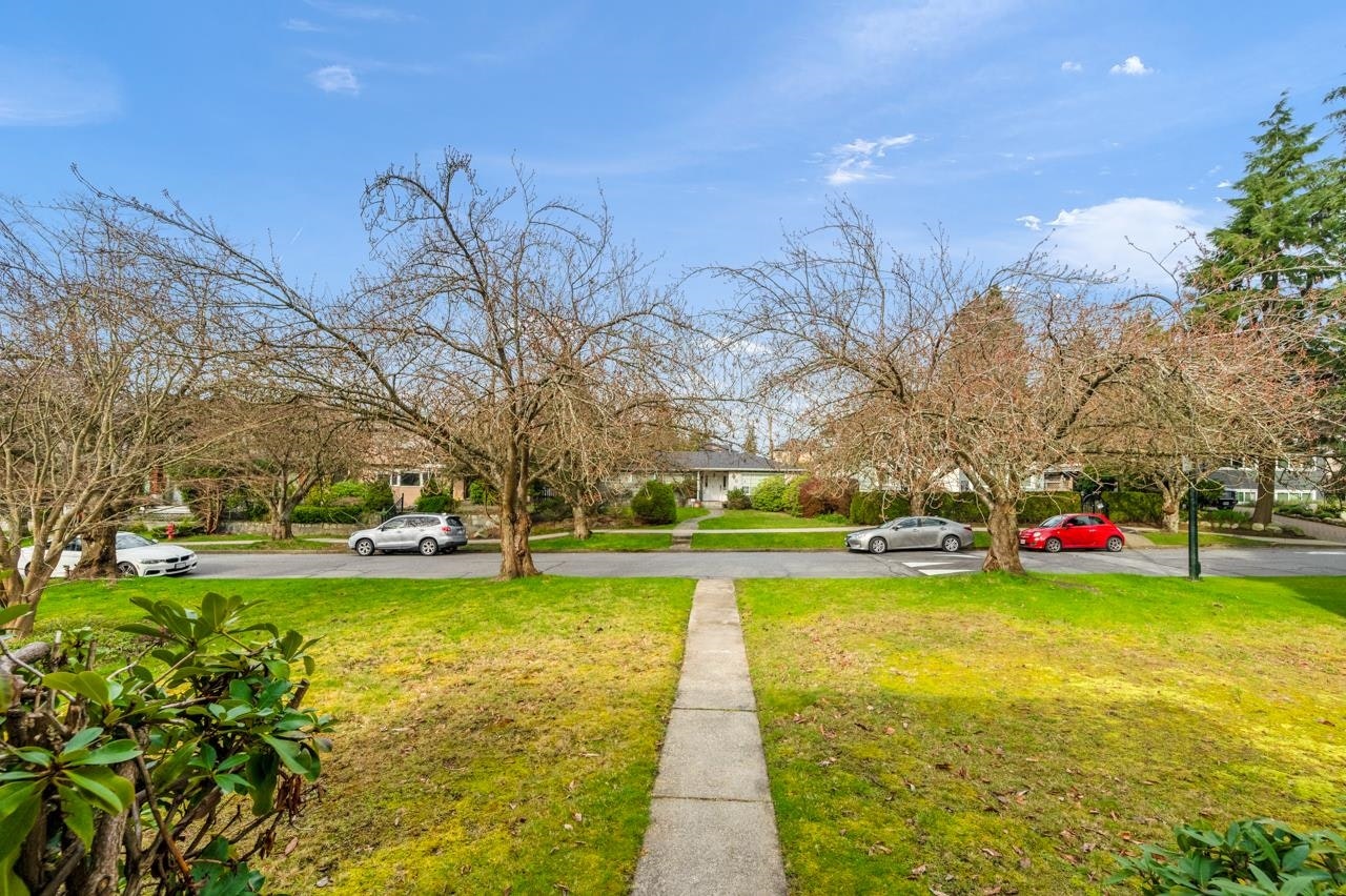 6872 Heather Street - 4
