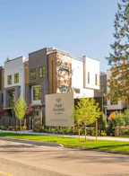 9 7946 204th Street