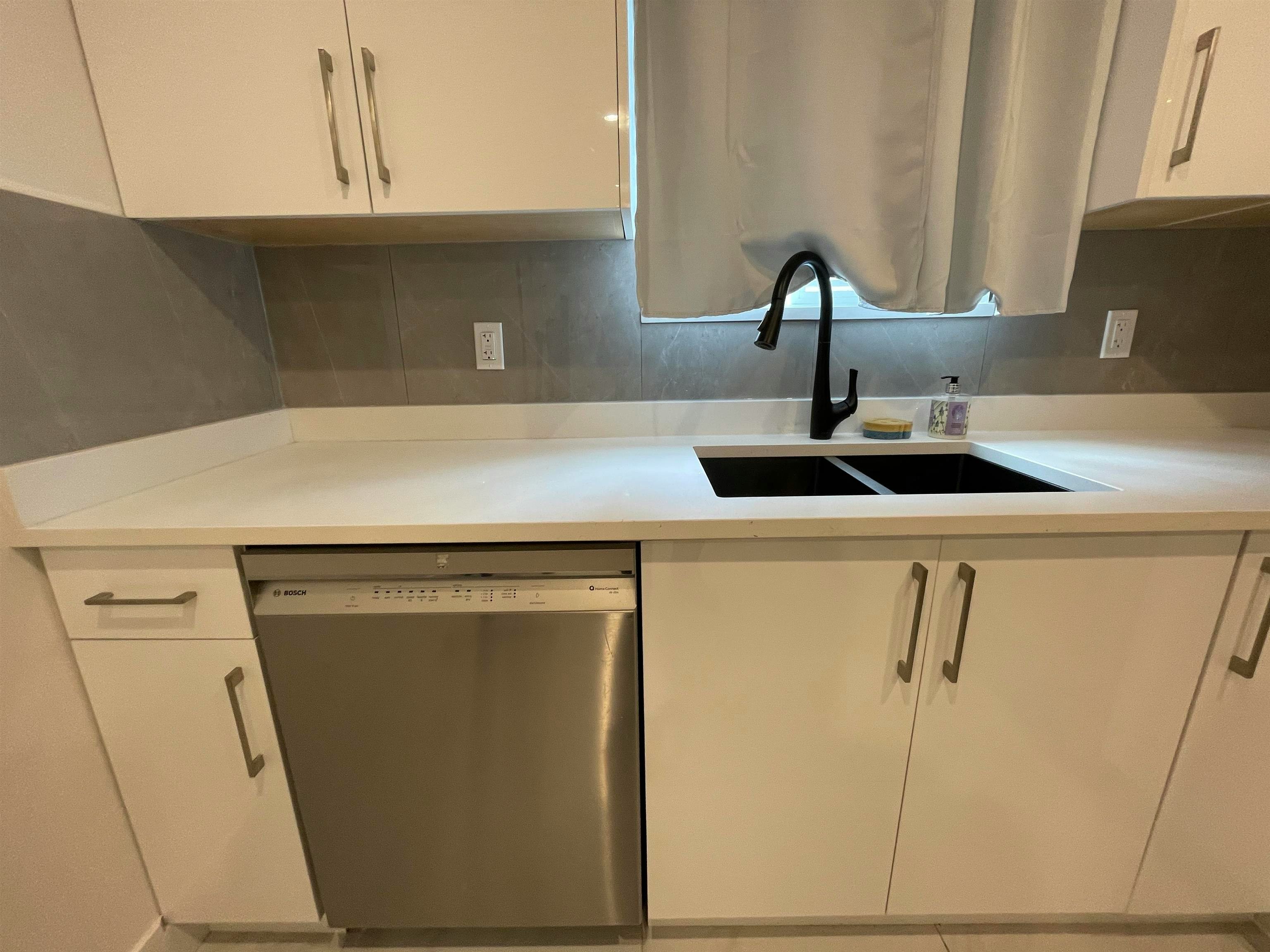 Laneway-276 W 48th Avenue, Vancouver, BC, V5Y 2Y8 - 3