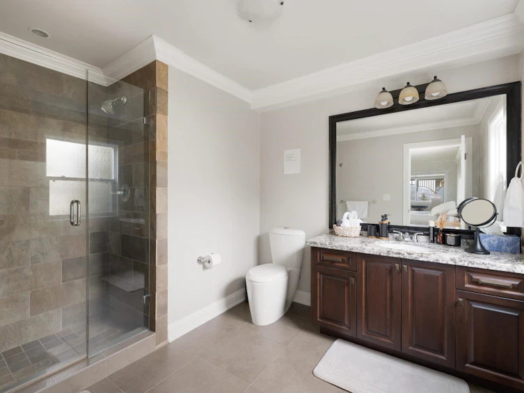 4050 St. Pauls Avenue, North Vancouver, BC, V7N 1T5 - 36