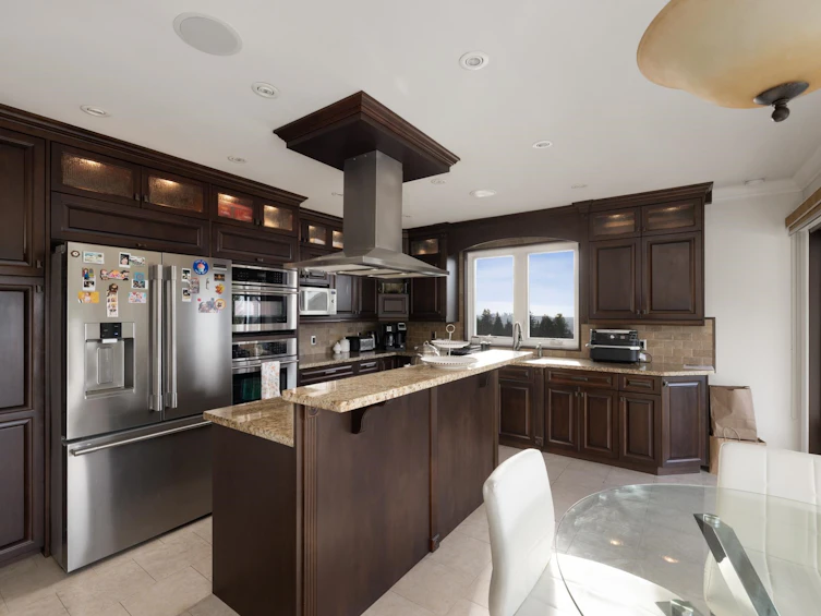4050 St. Pauls Avenue, North Vancouver, BC, V7N 1T5 - 12