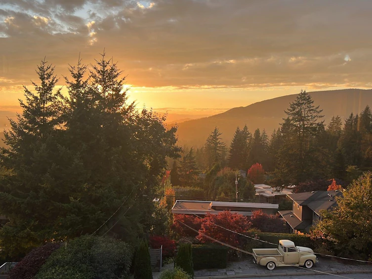 4050 St. Pauls Avenue, North Vancouver, BC, V7N 1T5 - 6