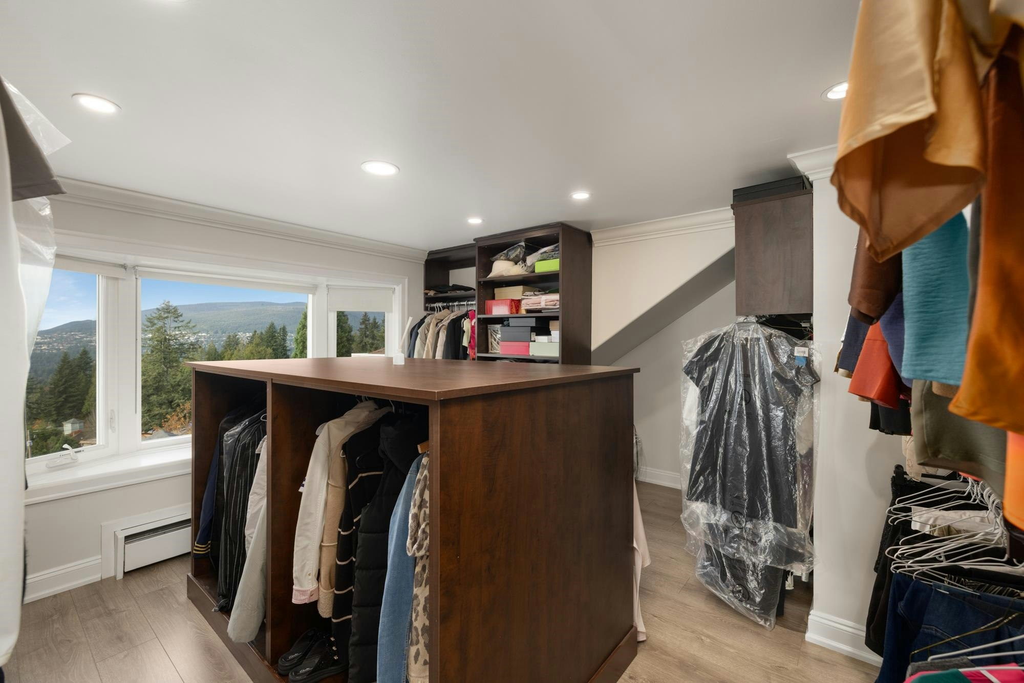 4050 St. Pauls Avenue, North Vancouver, BC, V7N 1T5 - 19