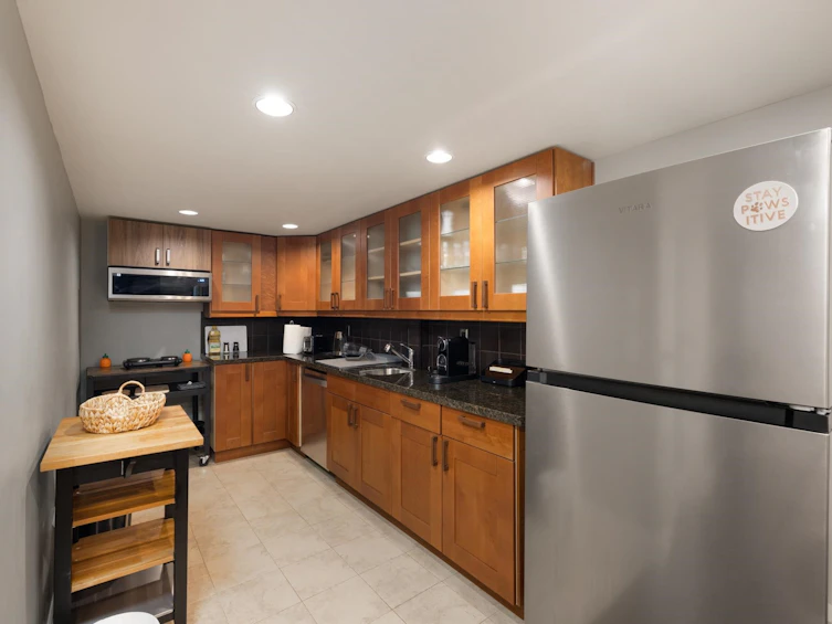 4050 St. Pauls Avenue, North Vancouver, BC, V7N 1T5 - 30